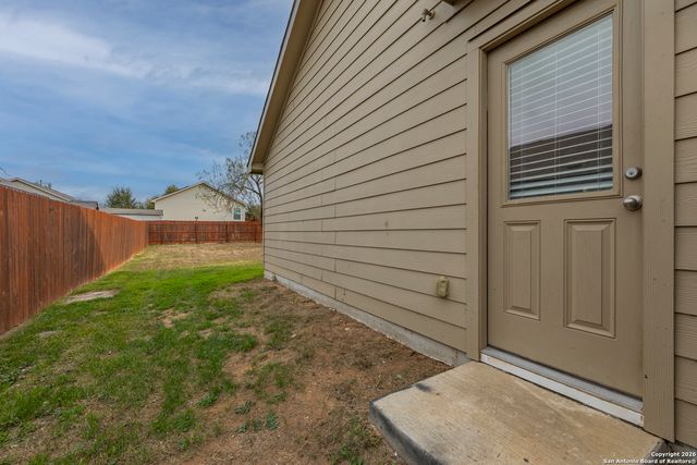 5915 Lady Ln., San Antonio, TX 78242
