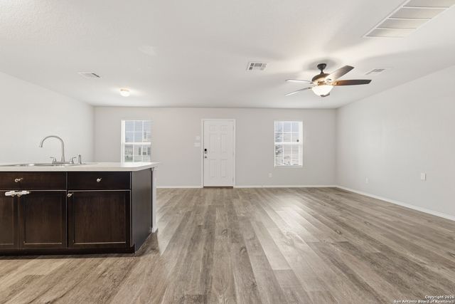 5915 Lady Ln., San Antonio, TX 78242