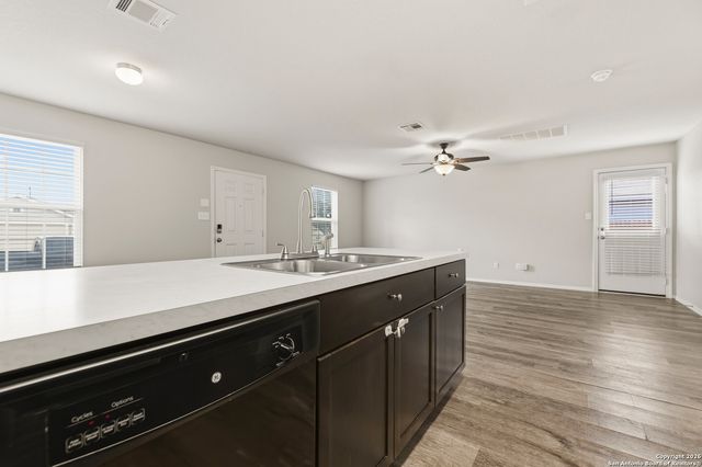 5915 Lady Ln., San Antonio, TX 78242