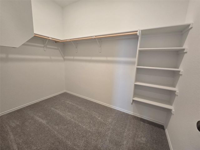 108 Brabham LOOP, Hutto, TX 78634