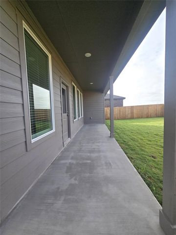 108 Brabham LOOP, Hutto, TX 78634
