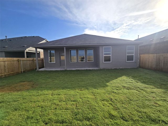 108 Brabham LOOP, Hutto, TX 78634