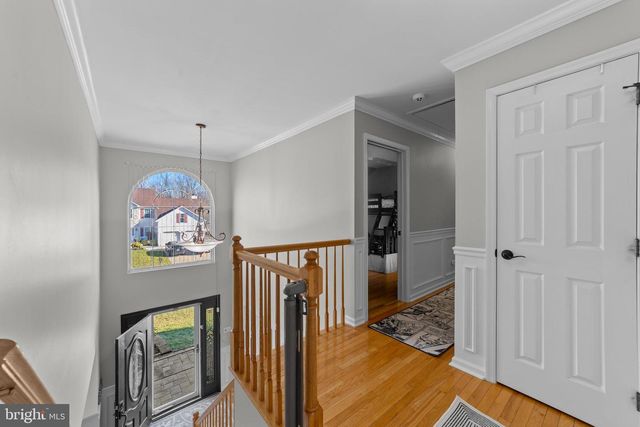 8 CHRISTOPHER DR, Marlton, NJ 08053