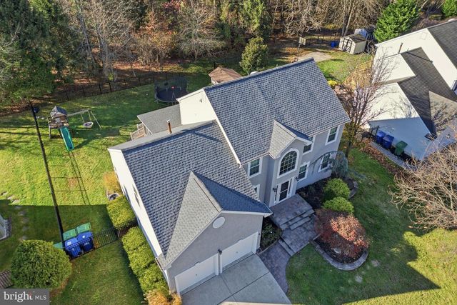 8 CHRISTOPHER DR, Marlton, NJ 08053