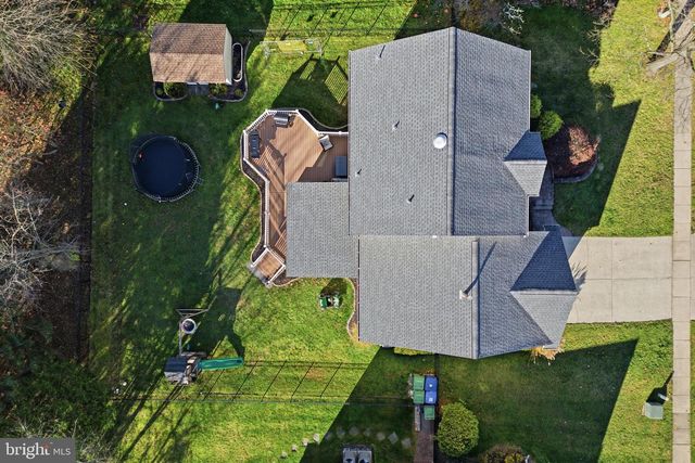 8 CHRISTOPHER DR, Marlton, NJ 08053