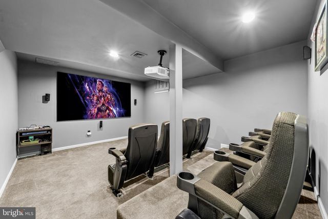 8 CHRISTOPHER DR, Marlton, NJ 08053