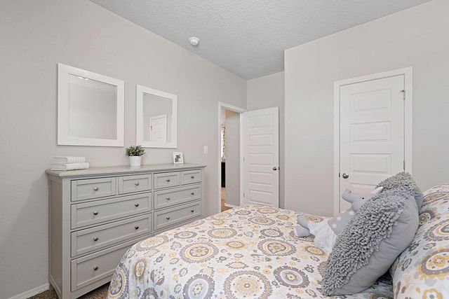 2871 Cantara Lane SW, Albuquerque, NM 87121