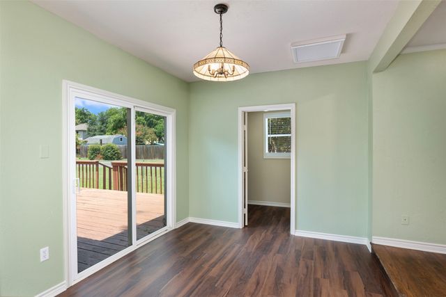 8823 San Benito Way, Dallas, TX 75218