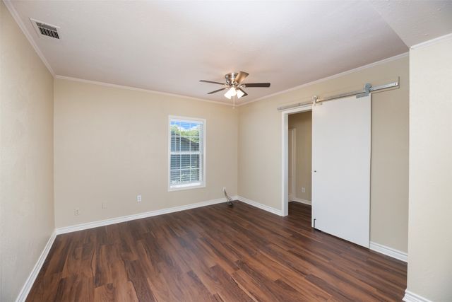 8823 San Benito Way, Dallas, TX 75218