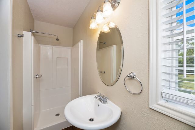 8823 San Benito Way, Dallas, TX 75218