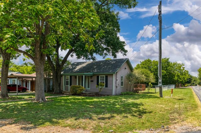 8823 San Benito Way, Dallas, TX 75218