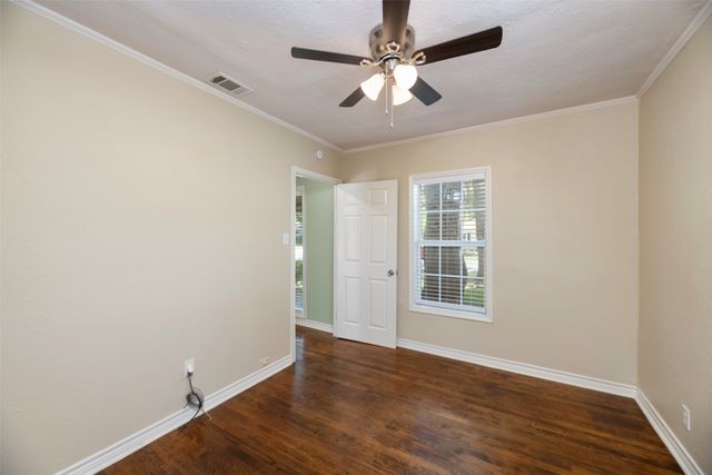8823 San Benito Way, Dallas, TX 75218