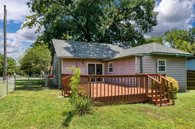 8823 San Benito Way, Dallas, TX 75218