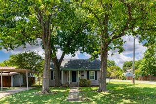 8823 San Benito Way, Dallas, TX 75218