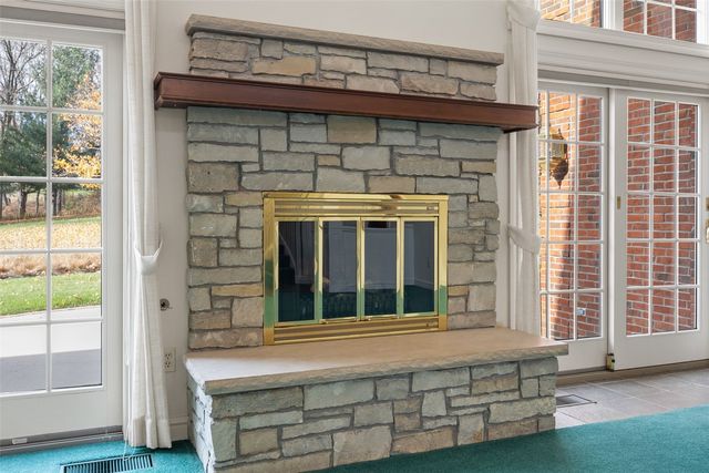 14 Oak Park Place NE, Iowa City, IA 52240