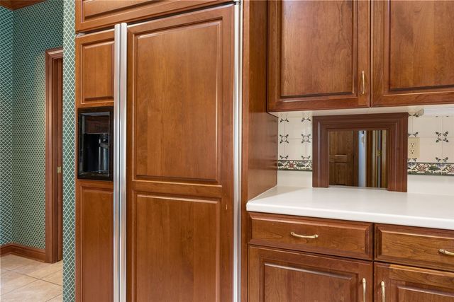 14 Oak Park Place NE, Iowa City, IA 52240