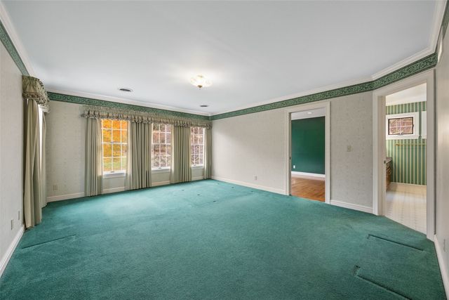 14 Oak Park Place NE, Iowa City, IA 52240