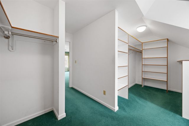 14 Oak Park Place NE, Iowa City, IA 52240