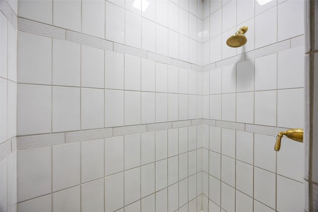 14 Oak Park Place NE, Iowa City, IA 52240