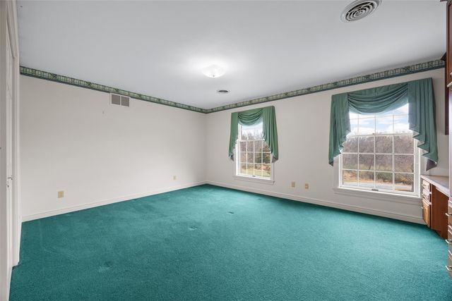 14 Oak Park Place NE, Iowa City, IA 52240