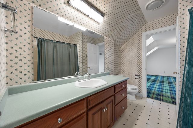 14 Oak Park Place NE, Iowa City, IA 52240