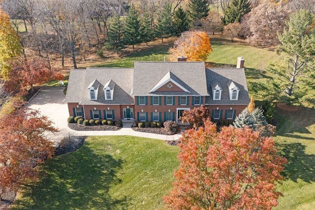 14 Oak Park Place NE, Iowa City, IA 52240