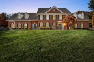 14 Oak Park Place NE, Iowa City, IA 52240