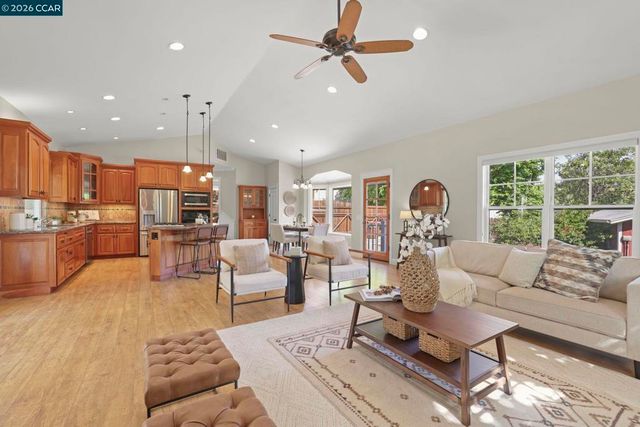 4345 Rose Lane, Concord, CA 94518