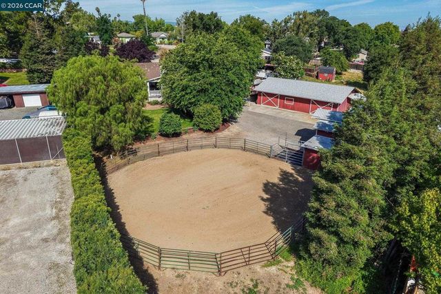 4345 Rose Lane, Concord, CA 94518