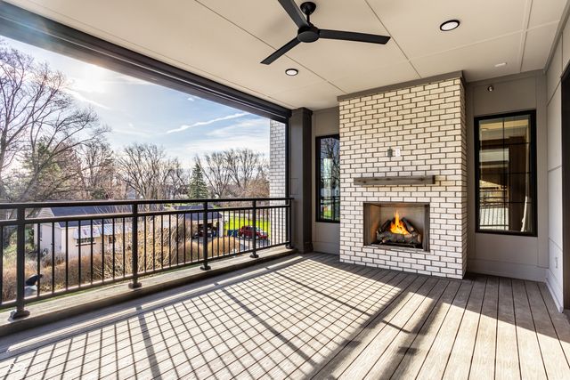 728 Pawnee Road 2N, Carmel, IN 46032