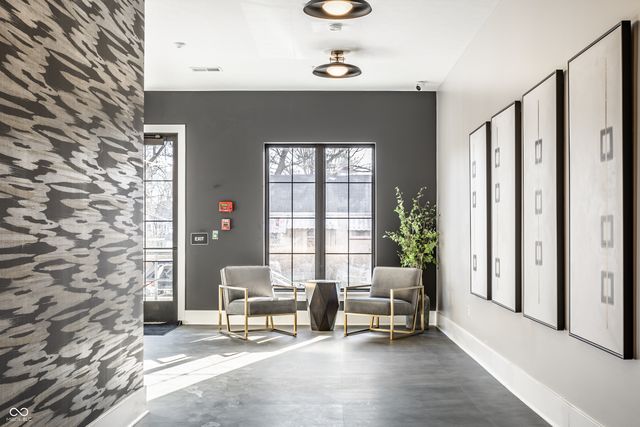 728 Pawnee Road 2N, Carmel, IN 46032