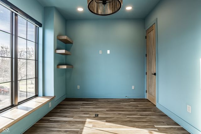 728 Pawnee Road 2N, Carmel, IN 46032