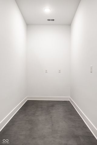 728 Pawnee Road 2N, Carmel, IN 46032