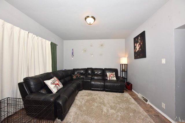 1434 S 3rd STREET, Milwaukee, WI 53204