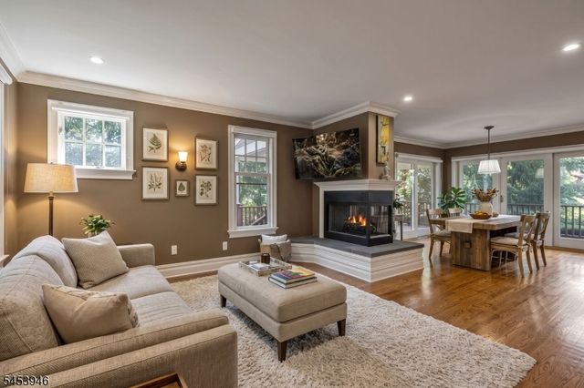 3 Aster Ter, Mendham Boro, NJ 07945