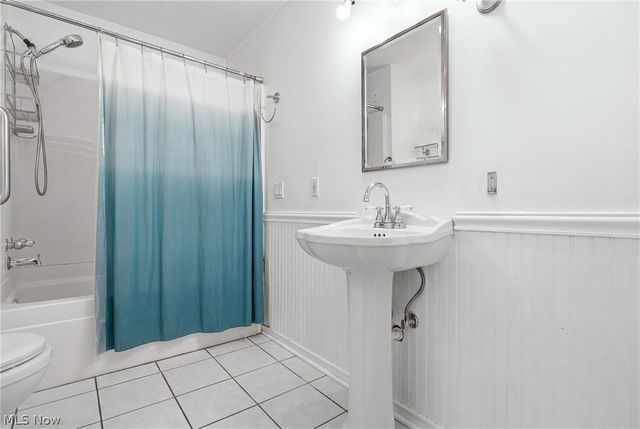 4188 W 219th Street, Fairview Park, OH 44126