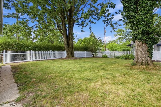 4188 W 219th Street, Fairview Park, OH 44126