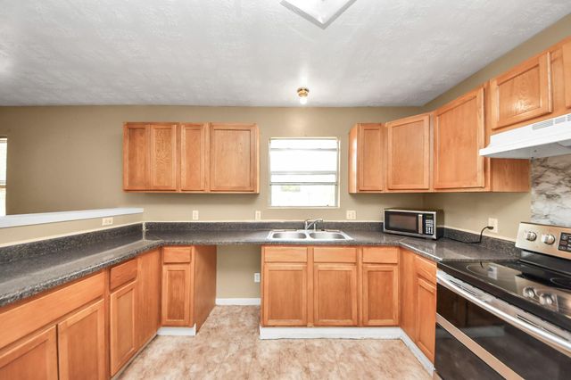 941 Devin Road, Cleveland, TX 77328