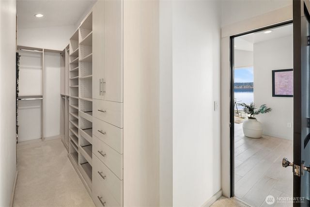 3828 W Lake Sammamish Parkway SE, Bellevue, WA 98008