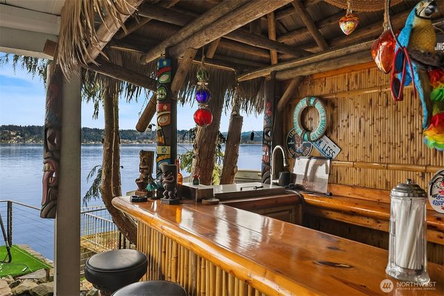 3828 W Lake Sammamish Parkway SE, Bellevue, WA 98008