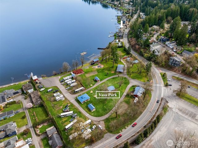 3828 W Lake Sammamish Parkway SE, Bellevue, WA 98008