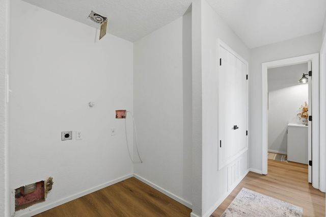 2910 Quail Pointe Drive NW, Albuquerque, NM 87120