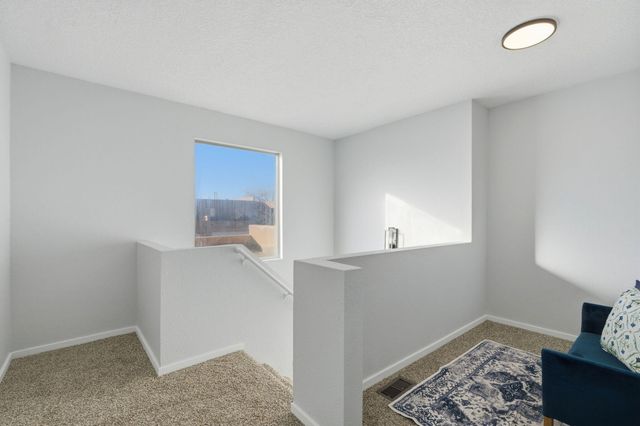 2910 Quail Pointe Drive NW, Albuquerque, NM 87120