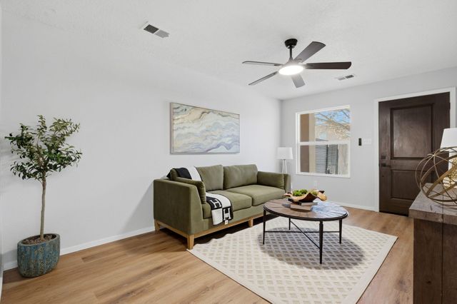 2910 Quail Pointe Drive NW, Albuquerque, NM 87120