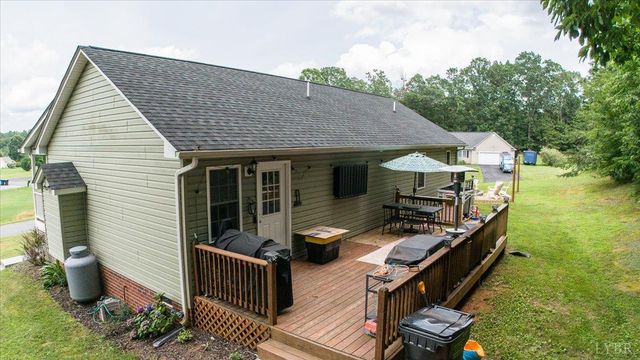 24 Trotter Lane, Concord, VA 24538