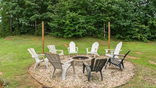 24 Trotter Lane, Concord, VA 24538