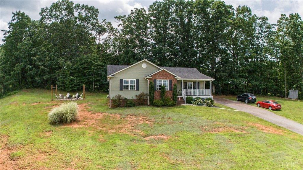 24 Trotter Lane, Concord, VA 24538