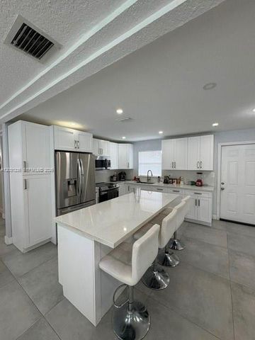 300 SW 8th Avenue, Florida City, FL 33034