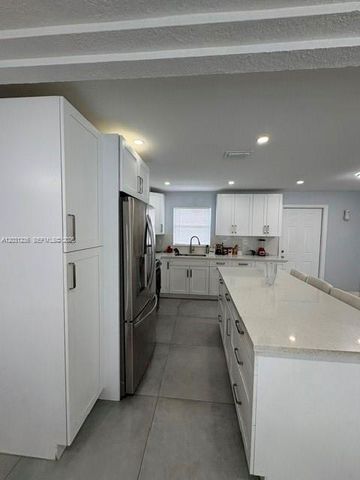 300 SW 8th Avenue, Florida City, FL 33034