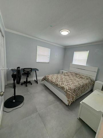 300 SW 8th Avenue, Florida City, FL 33034